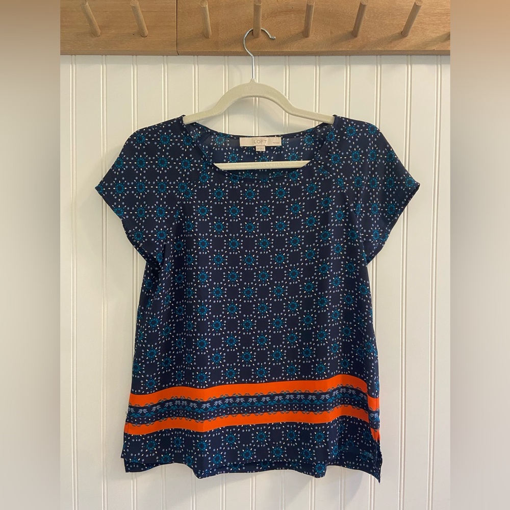 LOFT Semi Sheer Boho Bohemian Floral Navy Blue Orange Short Sleeve Blouse XSP